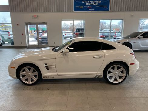 Used 2006 Chrysler Crossfire Limited image 2