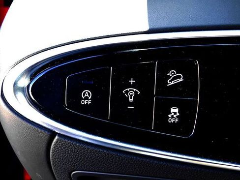 Used 2025 Genesis GV70 2.5T image 25