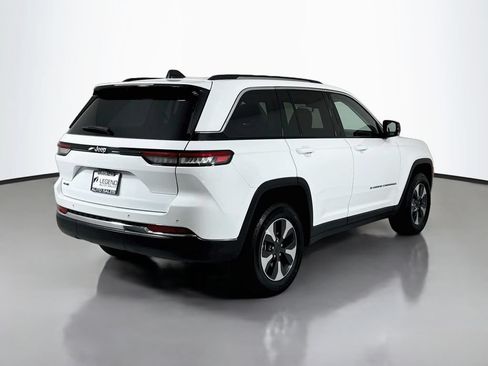 Used 2023 Jeep Grand Cherokee 4WD 4xe image 5