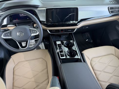 New 2026 Volkswagen Atlas Cross Sport SE image 11