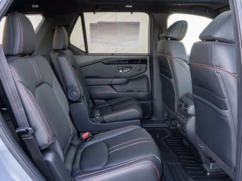 New 2026 Honda Pilot TrailSport image 15