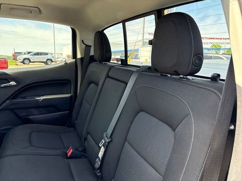 Used 2017 Chevrolet Colorado LT w/ LT Convenience Package AWD/4WD image 21