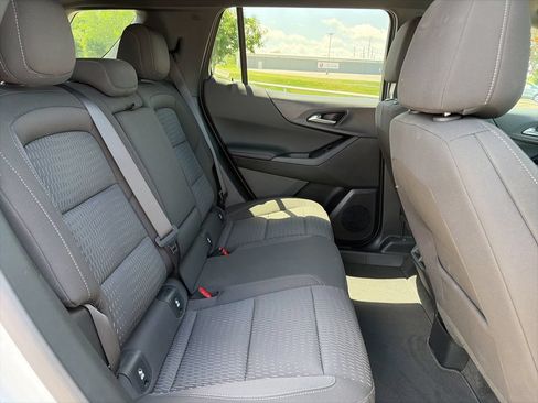 Used 2026 Chevrolet Equinox LT FWD image 31