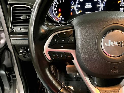 Used 2021 Jeep Grand Cherokee Overland AWD/4WD image 24