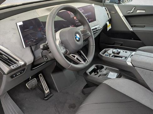 New 2026 BMW iX xDrive60 image 3