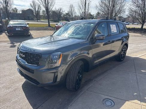 Used 2022 Kia Telluride EX w/ EX Premium Package image 7