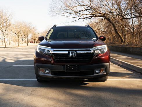 Used 2018 Honda Ridgeline RTL-E image 3