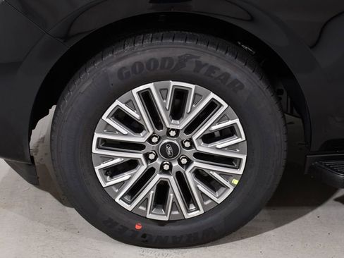 New 2026 Ford Expedition Max Platinum AWD/4WD image 25
