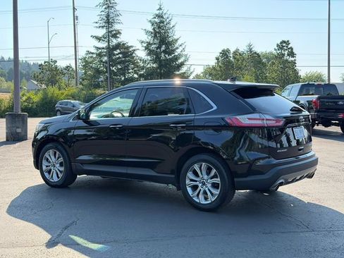 Used 2019 Ford Edge Titanium AWD/4WD image 6