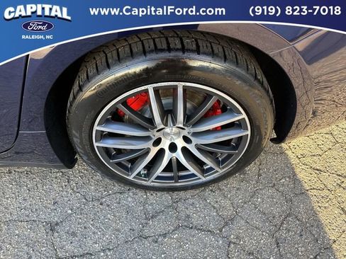 Used 2019 Maserati Ghibli S image 13
