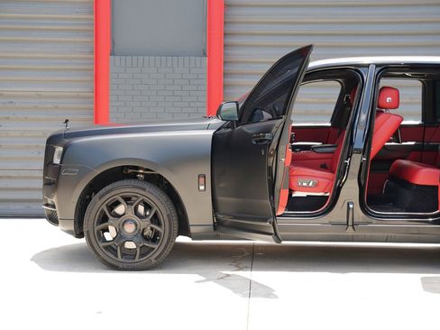 Used 2019 Rolls-Royce Cullinan AWD/4WD image 10