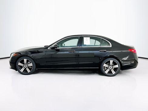 Used 2025 Mercedes-Benz C 300 4MATIC Sedan image 4