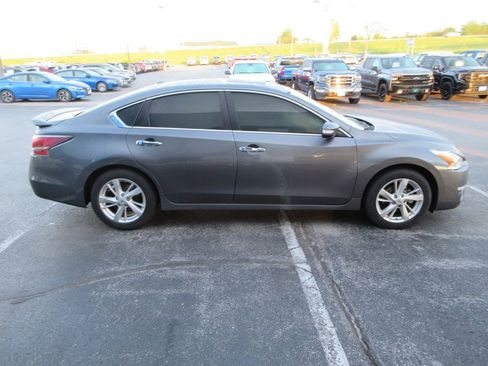 Used 2014 Nissan Altima 2.5 SL w/ Technology Package FWD image 6
