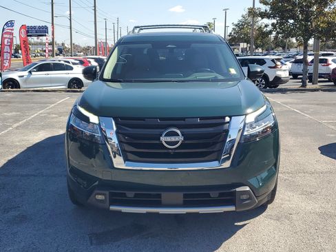 Certified 2023 Nissan Pathfinder Platinum w/ Lighting Package (N93) image 2