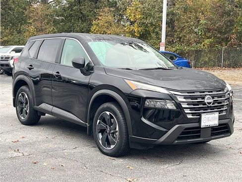 Certified 2024 Nissan Rogue SV image 2