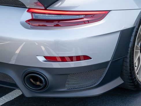 Used 2018 Porsche 911 GT2 RS RWD image 16
