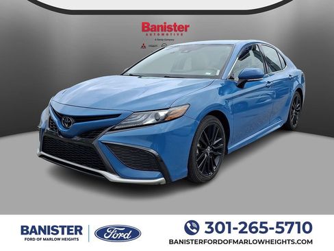 Used 2023 Toyota Camry XSE FWD image 1