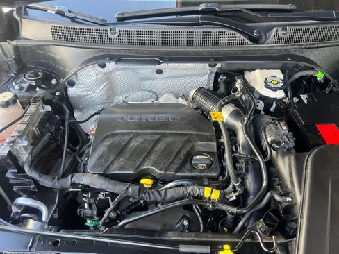 Used 2025 Buick Envista Preferred FWD image 32