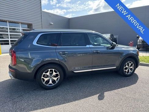 Used 2020 Kia Telluride EX w/ Towing Package FWD image 5