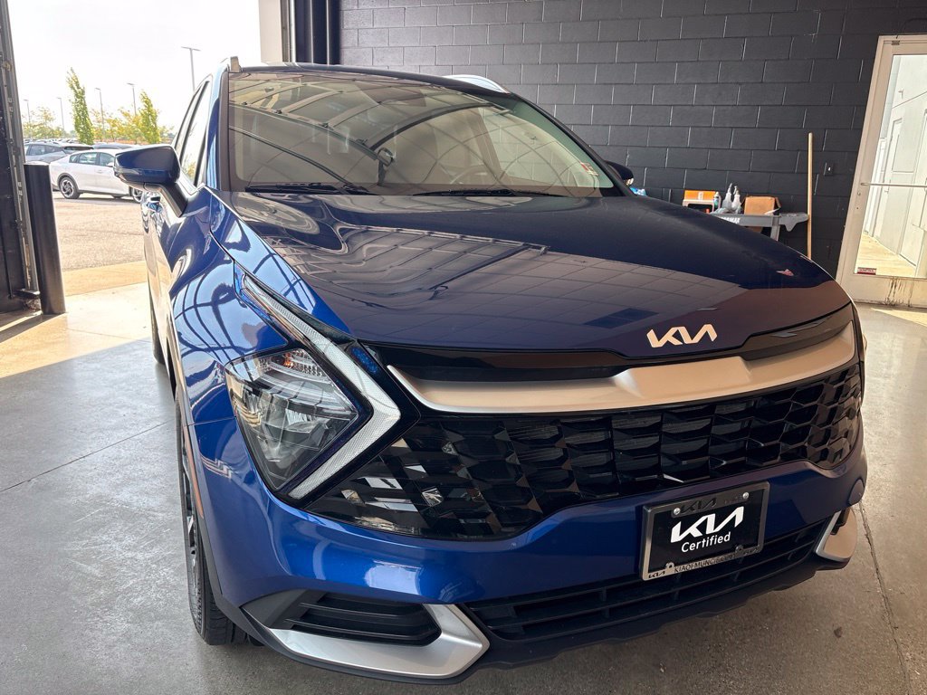 Certified 2023 Kia Sportage EX AWD/4WD image 2