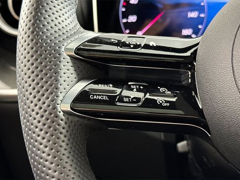 Certified 2026 Mercedes-Benz GLC 300 image 27