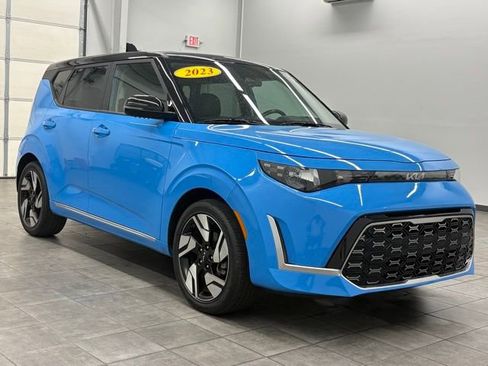 Used 2023 Kia Soul GT-Line FWD image 1