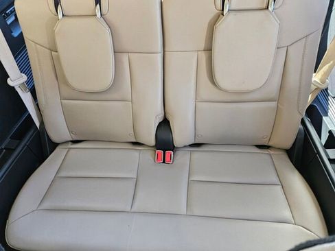 Used 2023 Ford Explorer Limited w/ Equipment Group 301A image 8