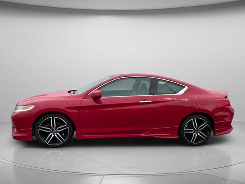 Used 2016 Honda Accord Touring image 3