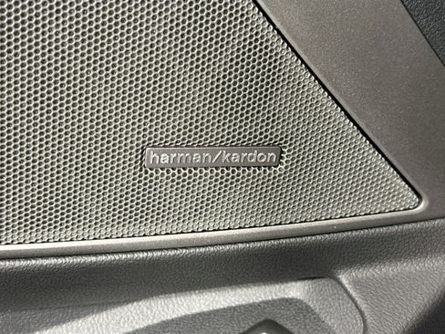 New 2026 BMW 330i Sedan w/ M Sport Package image 18