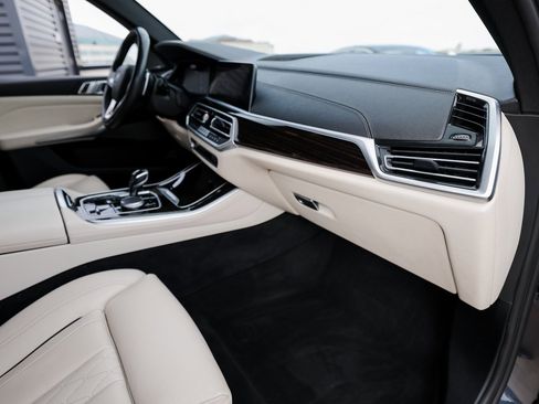 Used 2021 BMW X5 xDrive45e w/ Premium Package 2 image 28