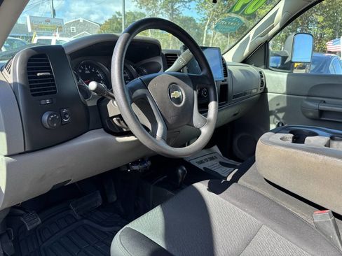 Used 2009 Chevrolet Silverado 3500 W/T w/ Snow Plow Prep Package image 18