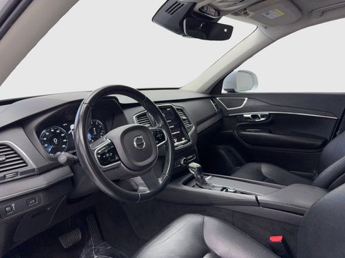 Used 2020 Volvo XC90 T5 Momentum image 18