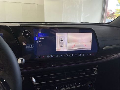 New 2026 Chevrolet Traverse RS image 33