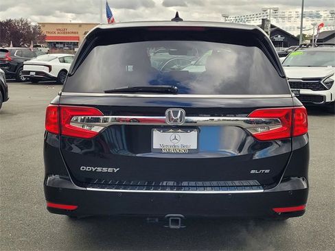 Used 2018 Honda Odyssey Elite image 5