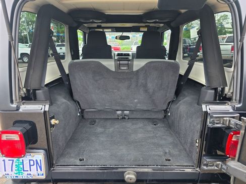 Used 2005 Jeep Wrangler Unlimited AWD/4WD image 16