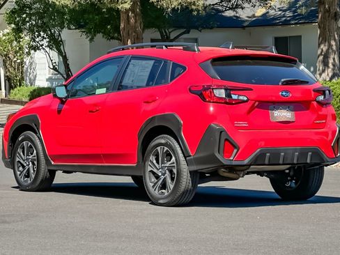 Used 2025 Subaru Crosstrek 2.5i Premium AWD/4WD image 6
