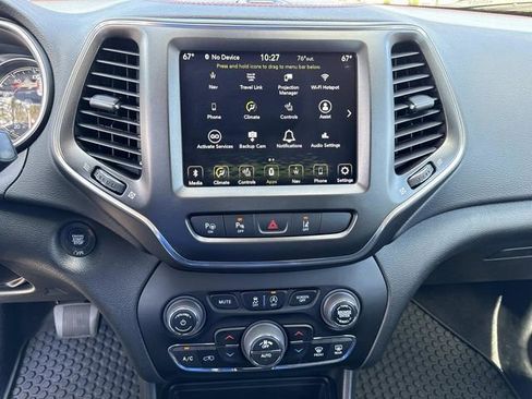 Used 2023 Jeep Cherokee Trailhawk w/ Trailer Tow Group AWD/4WD image 22