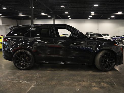 Used 2025 Land Rover Range Rover Sport Dynamic SE AWD/4WD image 8