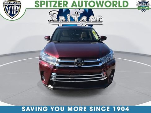 Used 2018 Toyota Highlander Limited Platinum AWD/4WD image 3