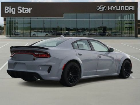 Used 2022 Dodge Charger Scat Pack RWD image 4