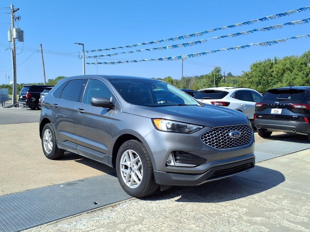 Used 2023 Ford Edge SEL w/ Convenience Package AWD/4WD image 1