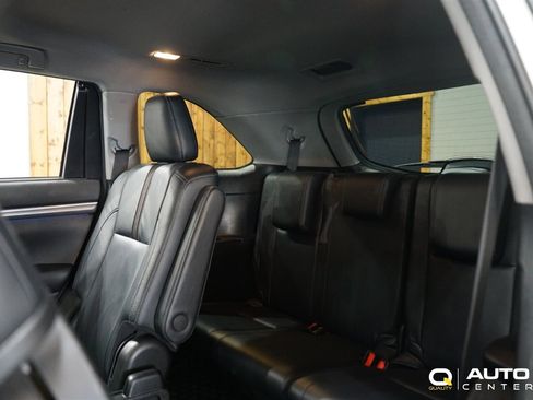 Used 2018 Toyota Highlander XLE image 40