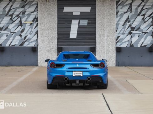 Used 2018 Ferrari 488 Spider RWD image 13