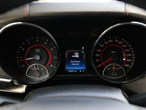 Used 2015 Chevrolet SS image 34