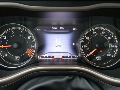 Used 2014 Jeep Cherokee Limited image 24