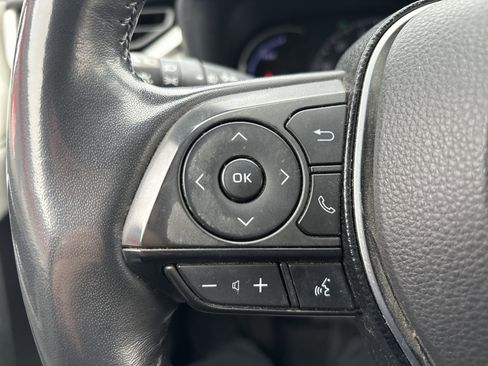 Used 2020 Toyota RAV4 Limited image 19