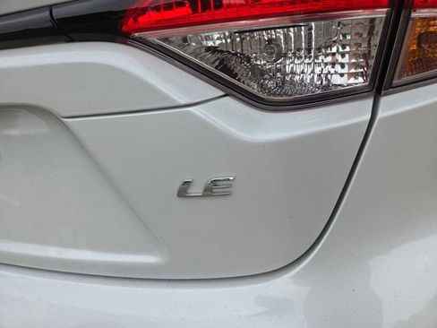 Used 2025 Toyota Corolla LE image 11