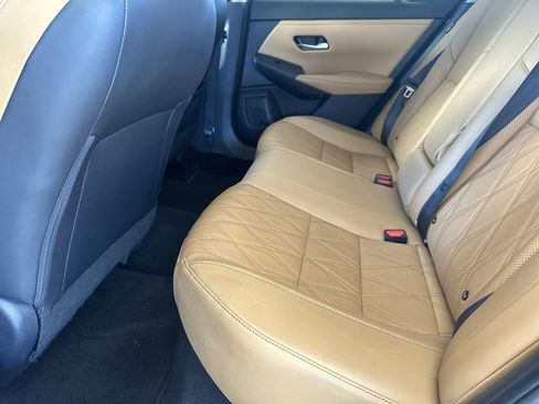 Used 2022 Nissan Sentra SV w/ SV Premium Package image 31