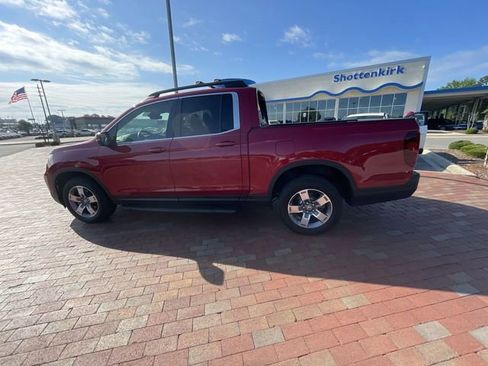 Certified 2025 Honda Ridgeline RTL image 15