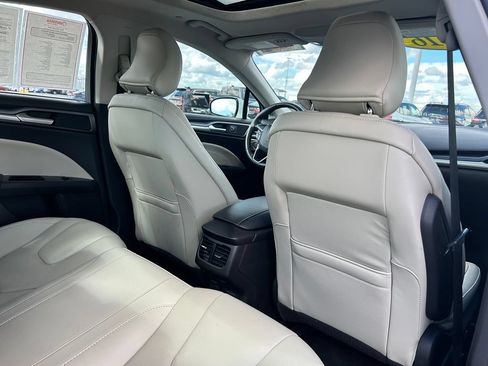 Used 2016 Ford Fusion Titanium FWD image 15